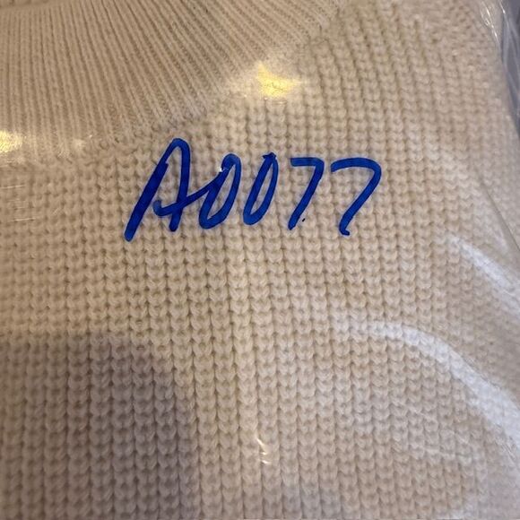 ZARA Men's Rib Knit Raglan Sweater Cream Crew Neck Size Medium - Picture 9 of 9